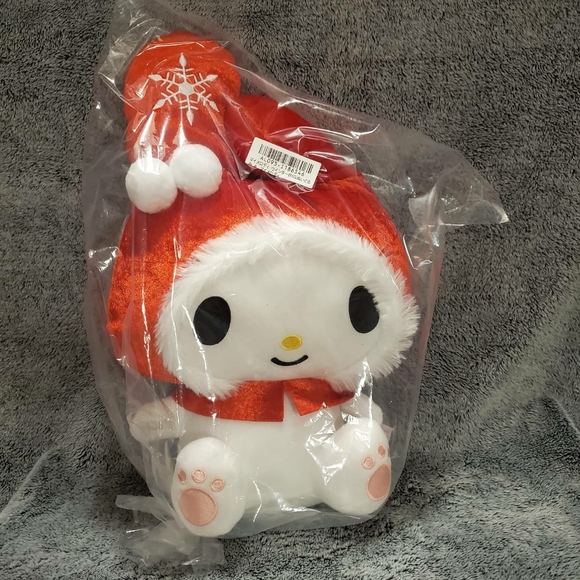 NEW My Melody 2020 Winter Big Plushy Christmas - Picture 1 of 1